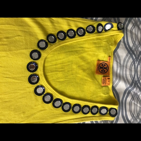 Top - Picture 2 of 4